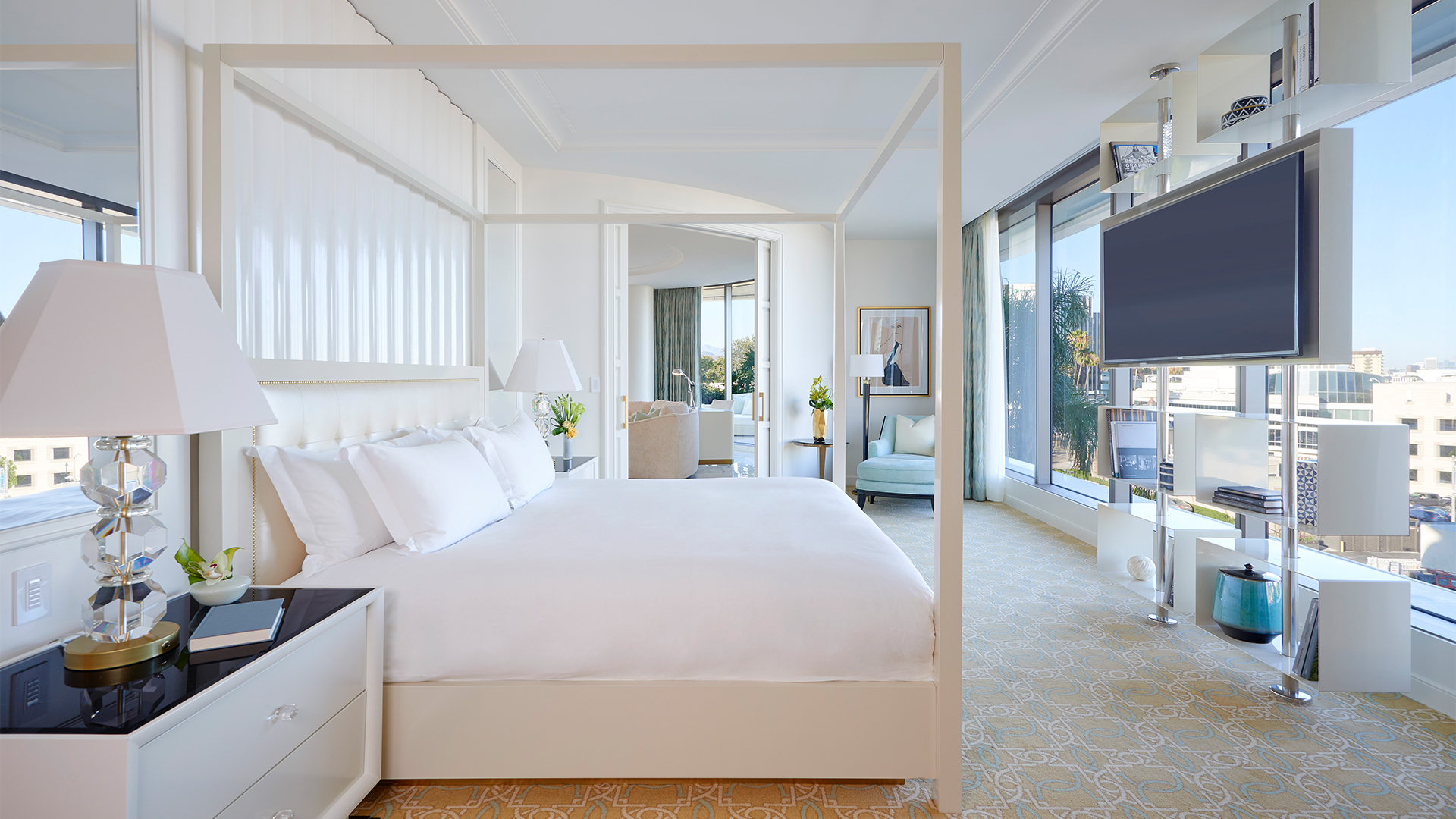 Waldorf Astoria Beverly Hills room